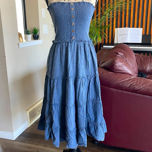 Mlle Gabrielle Denim Tube Midi-Dress Size Medium - Picture 2 of 8